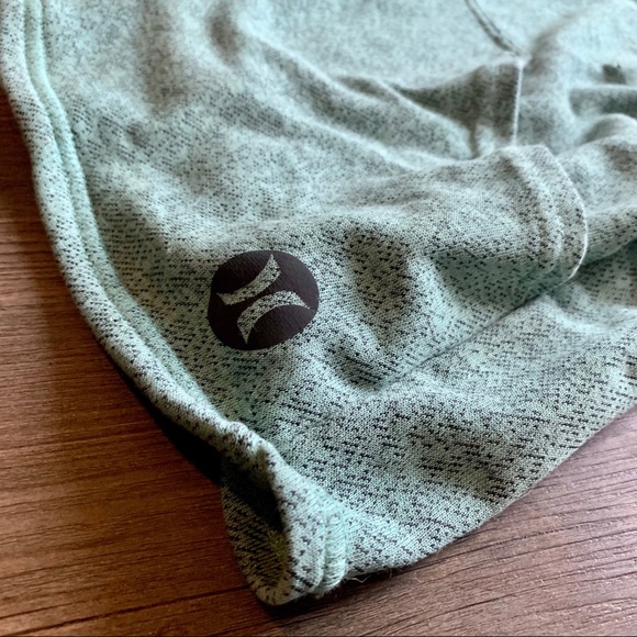 Hurley Zip up - Picture 3 of 3